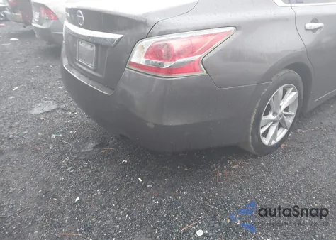 2015 Nissan Altima 2.5 Sv from USA, damaged, VIN 1N4AL3AP0FC144492